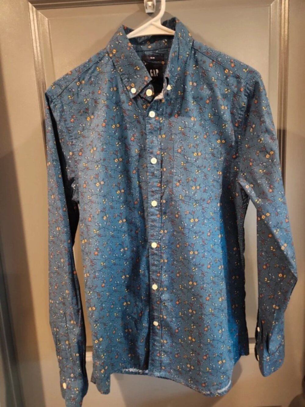 GAP slim fit floral print long sleeve button-up